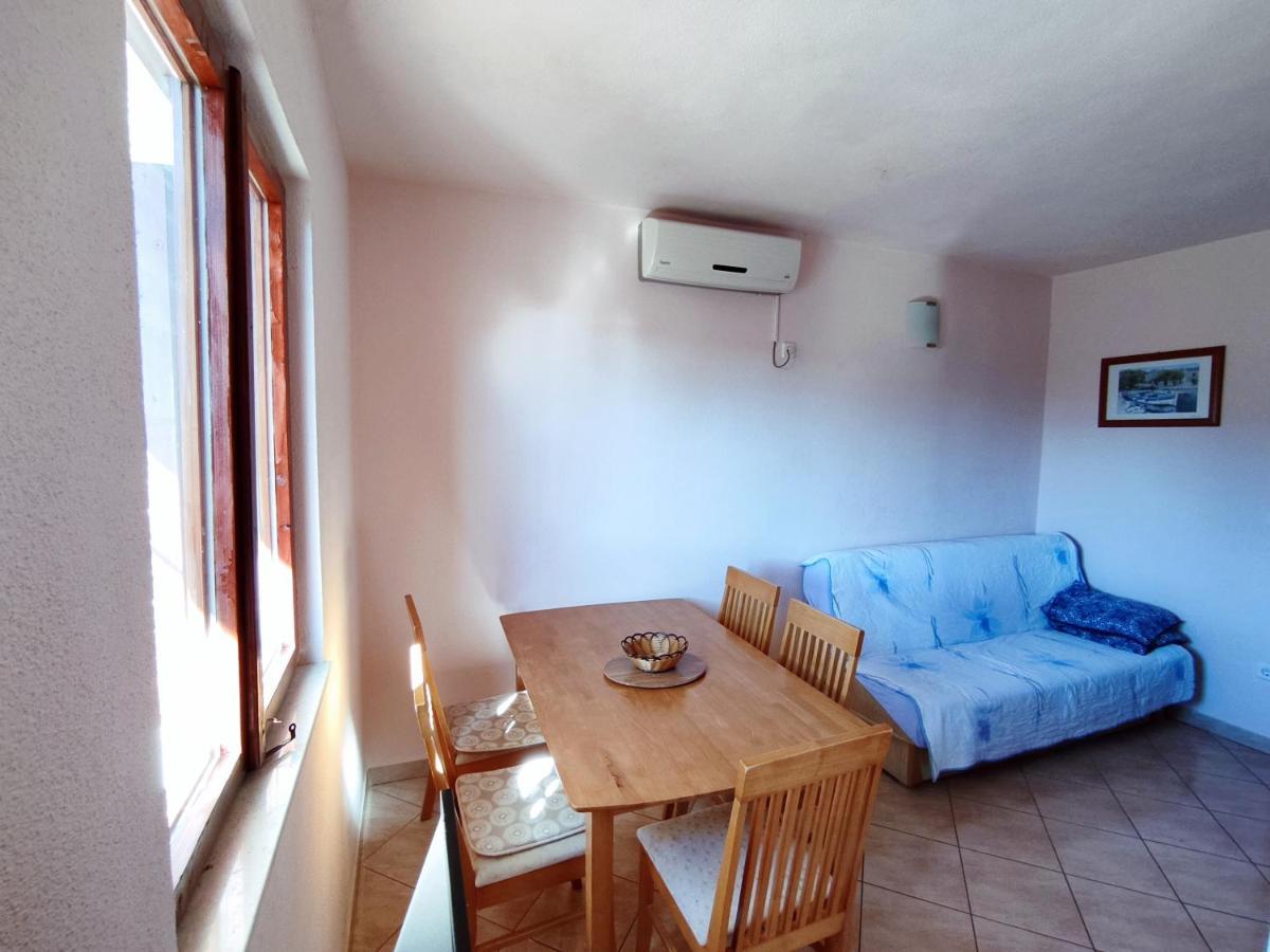 Studio * Rogoznica (Sibenik-Knin)