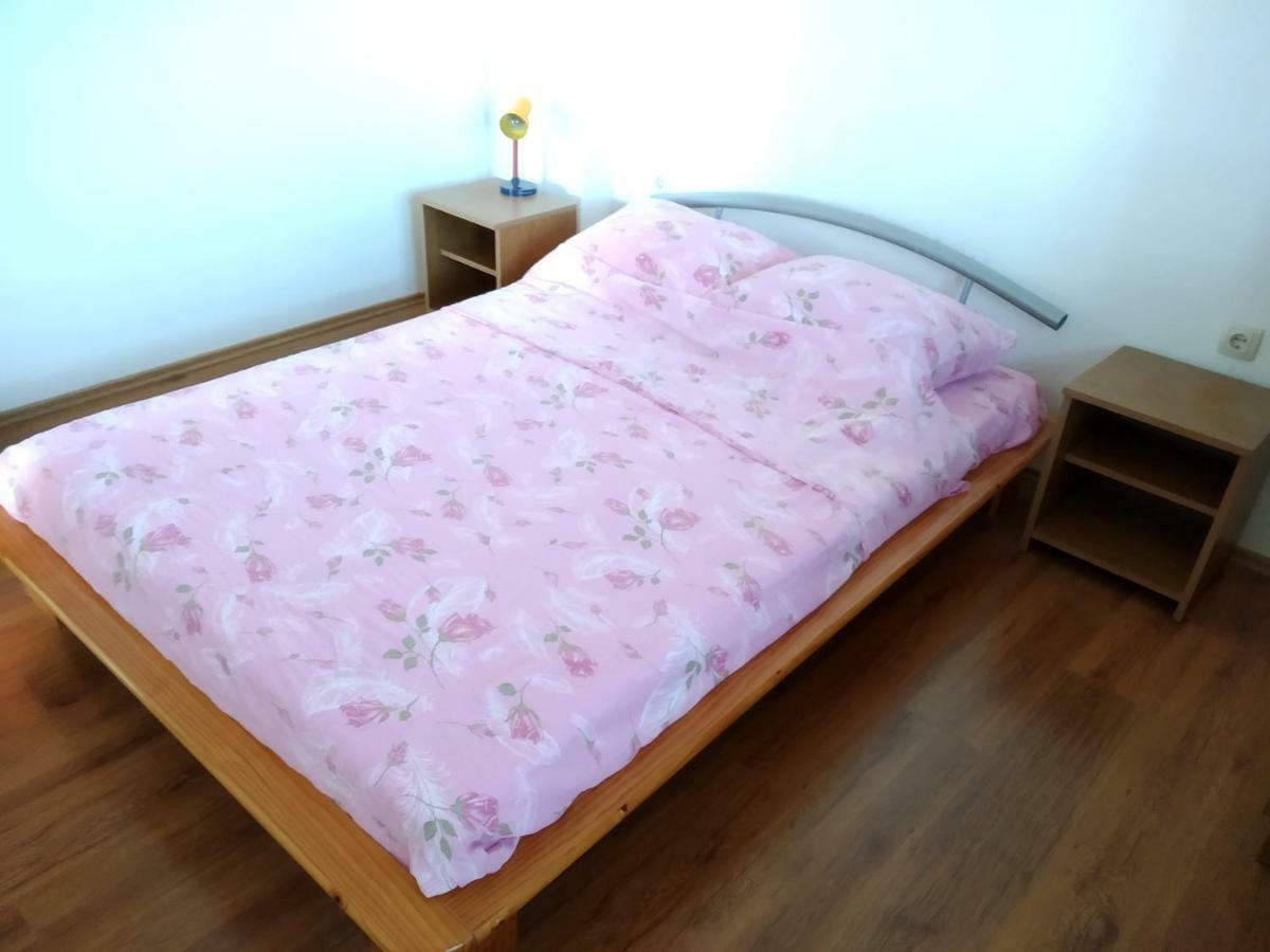 Apartment Studio Rogoznica (Sibenik-Knin)